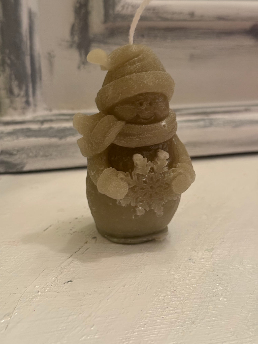 Mr. Snowy Christmas Glow Candle – Handmade Scented Soy Candle | LOV Christmas Collection