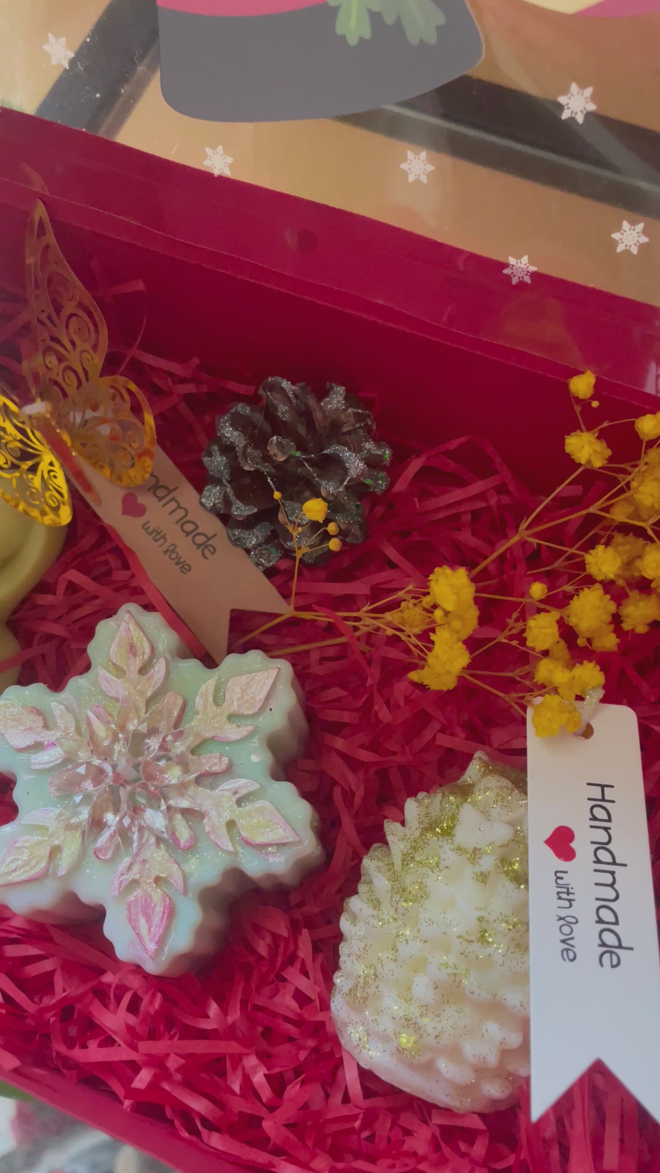 The Hand-Painted Noel Collection – Christmas Candle Gift Box